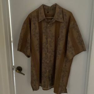 Mens short sleeved shirt